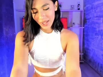 Isabellefoxx Chaturbate stream image from February 01, 2025