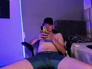 Loganboy_1 Chaturbate stream image from February 01, 2025