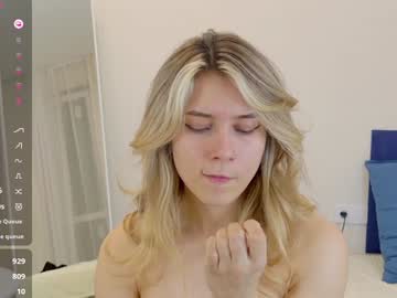 Oliviamur1 Chaturbate stream image from February 01, 2025