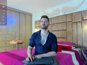 Peter_And_Wily Chaturbate stream image from February 01, 2025