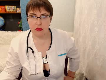 Rainbowladyy Chaturbate stream image from February 01, 2025