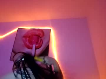 Solxxxluna Chaturbate stream image from February 01, 2025