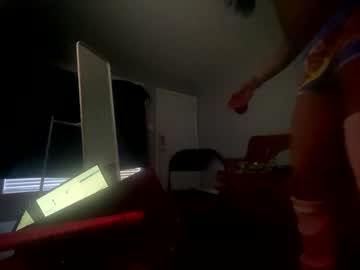 Yelladaniella Chaturbate stream image from February 01, 2025