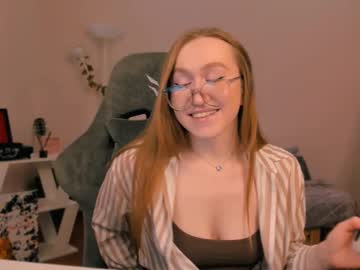 Yourpuresunny Chaturbate stream image from February 01, 2025