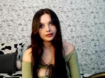 Charming_Peach Chaturbate stream image from February 01, 2025