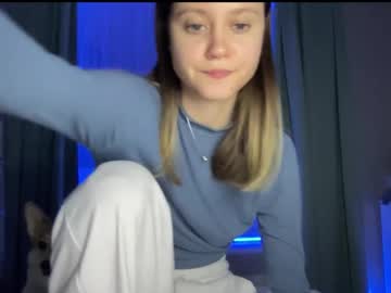 Julietsensation Chaturbate stream image from February 01, 2025