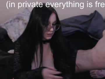 Reyreyclub Chaturbate stream image from February 01, 2025