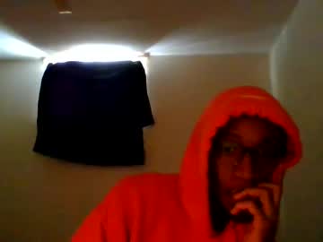 Chocolatinhermoso Chaturbate stream image from February 01, 2025