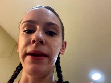 Youyourmom Chaturbate stream image from February 01, 2025