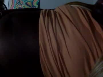 Devours_Hung Chaturbate stream image from February 01, 2025
