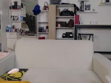 Plasticgirll Chaturbate stream image from February 01, 2025