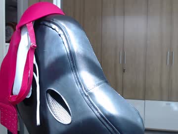 Roxanalove7 Chaturbate stream image from February 01, 2025