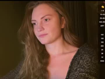 Skyrosie Chaturbate stream image from February 01, 2025