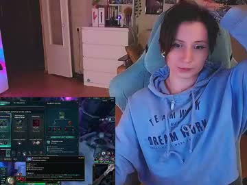 Yum_Neko_Chan Chaturbate stream image from February 01, 2025