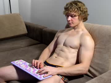 Heavy_Spike Chaturbate stream image from February 01, 2025