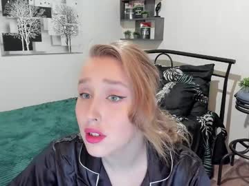 Linatruly Chaturbate stream image from February 01, 2025