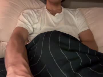 Sunrough Chaturbate stream image from February 01, 2025