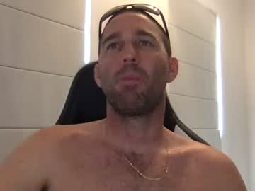 Traviskenn Chaturbate stream image from February 01, 2025