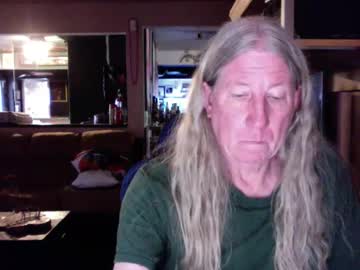 Crimsoncheeksnm Chaturbate stream image from February 01, 2025