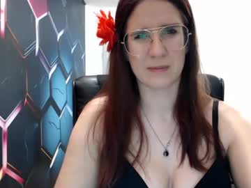 Kayalips Chaturbate stream image from February 01, 2025