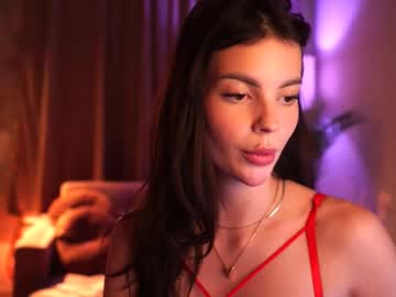 Lahaina_Noon Chaturbate stream image from February 01, 2025