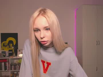 Mynameis_Eva Chaturbate stream image from February 01, 2025