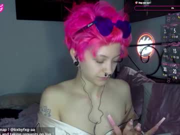 Bxbyfxgaa Chaturbate stream image from February 01, 2025