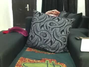 Dripping_Luna Chaturbate stream image from February 01, 2025