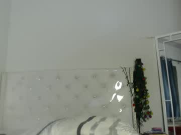Africanpetitequeen Chaturbate stream image from February 01, 2025