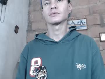 Jaygarciaxxx Chaturbate stream image from February 01, 2025