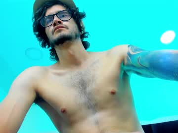 Loggan_Donnelly Chaturbate stream image from February 01, 2025