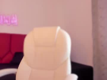 Sophie_Danielsss Chaturbate stream image from February 01, 2025