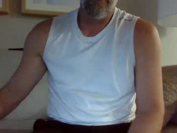 Bravomutt Chaturbate stream image from February 02, 2025