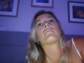 Little_Lies Chaturbate stream image from February 02, 2025
