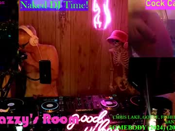Chazboudoir Chaturbate stream image from February 02, 2025