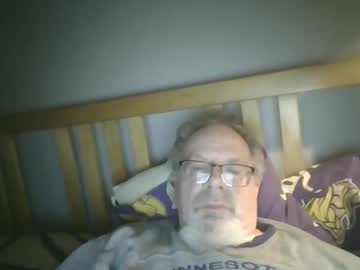 2003dynawideglide Chaturbate stream image from February 02, 2025