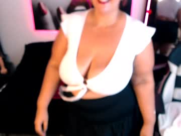 Mature_Bigtitx Chaturbate stream image from February 02, 2025