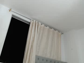 Antonella_Vz Chaturbate stream image from February 02, 2025