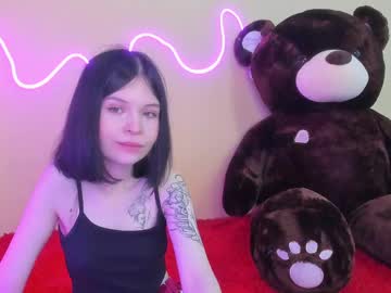 Doll_Miamur Chaturbate stream image from February 02, 2025