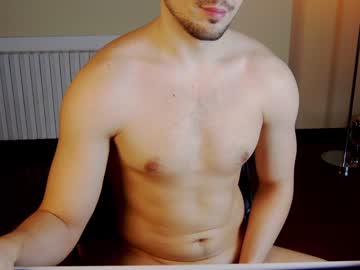 Friend123211 Chaturbate stream image from February 02, 2025