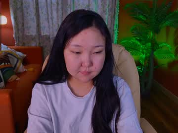 Xxxpruniaa Chaturbate stream image from February 02, 2025