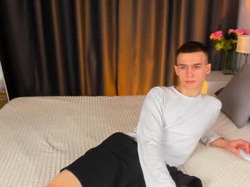 Kevin_Kess Chaturbate stream image from February 02, 2025