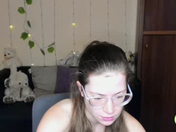 Alicia_Folow Chaturbate stream image from February 02, 2025