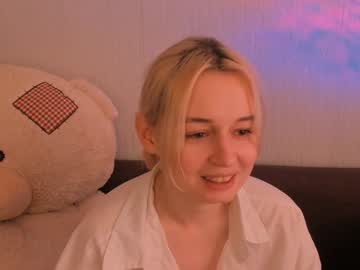 Julia_Fires Chaturbate stream image from February 02, 2025