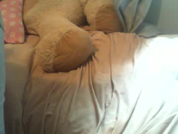 Kylieprettybaby Chaturbate stream image from February 02, 2025