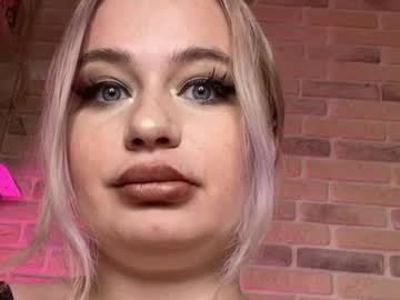 Prettyaliceee Chaturbate stream image from February 02, 2025