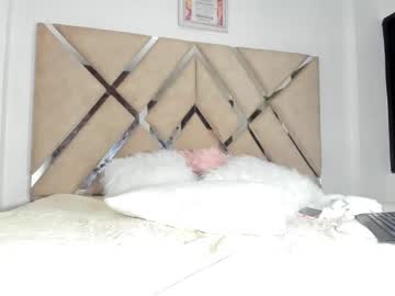 Sexxymia00 Chaturbate stream image from February 02, 2025