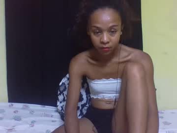 Bella193999 Chaturbate stream image from February 02, 2025
