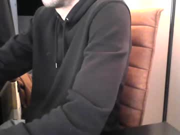 Joshzuidholland Chaturbate stream image from February 02, 2025