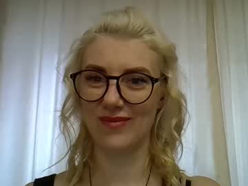 Liza_York Chaturbate stream image from February 02, 2025